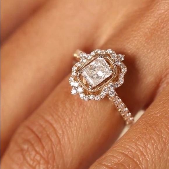 18K STRAWBERRY GOLD DIAMOND HALO RING - Picture 2 of 6